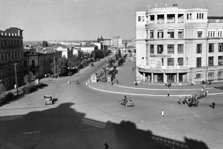 Сталинградское побоище. «За Волгой для нас земли нет!»