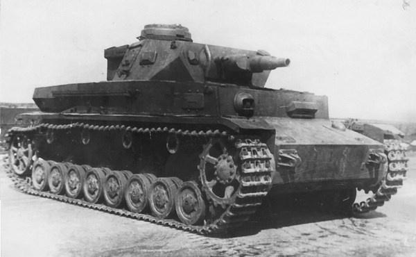 Средний танк PZ.IV. «Рабочая лошадка» Панцерваффе