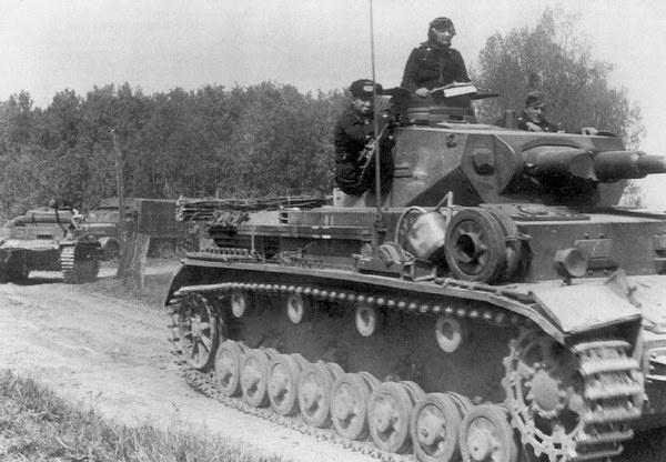 Средний танк PZ.IV. «Рабочая лошадка» Панцерваффе